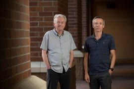 <p>“Humans and machine algorithms have complementary strengths and weaknesses,” says study co-author Mark Steyvers (right), UCI professor of cognitive sciences, here with fellow co-author Padhraic Smyth, UCI Chancellor’s Professor of computer science. “Each uses different sources of information and strategies to make predictions and decisions.” Steve Zylius / UCI</p>
