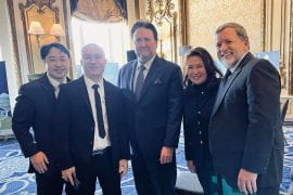 <p>L to R: David Yi, President, GATI Global LLC; Quốc Hùng Trương, chairman of board of directors, EMG Education; Marc E. Knapper, United States Ambassador to Vietnam; Carol Choi, UCI Foundation trustee; and Michael Dennin, DUE dean and vice provost for teaching and learning.</p>
